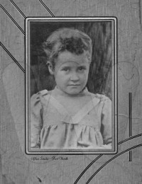 Mattie Jerushia Snavely as a young girl