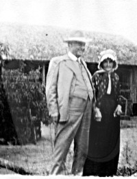 William Berry Bright Smith and Aunt Aut in 1928